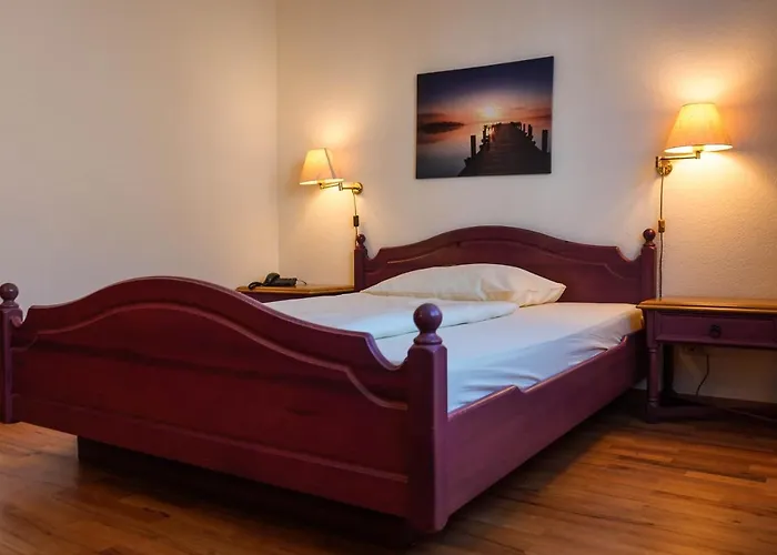 Fruehstueckspension Christinenhof Bed & Breakfast Dreieich